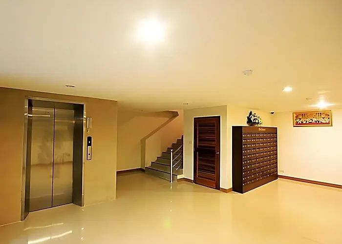 The Chateau Luxury Serviced 3* Bangkok